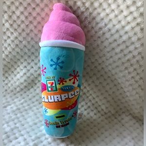 7 ELEVEN Slurpee Plush Pink Drink in Blue Cup Stuffed Toy Slushie